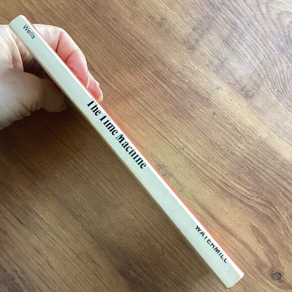 H.G. Wells The Time Machine 1980 Vintage Paperback Book Sci Fi Time Travel - Picture 3 of 6